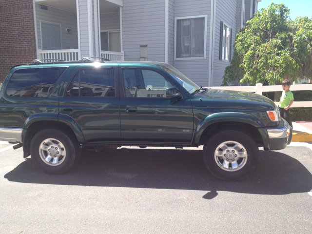 Toyota 4Runner 2000 photo 3