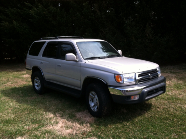 Toyota 4Runner 2001 photo 2