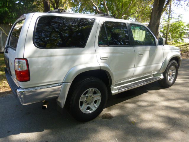 Toyota 4Runner 2001 photo 2