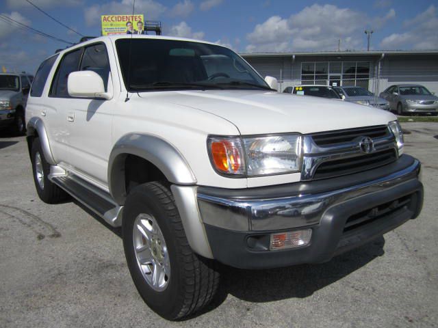 Toyota 4Runner 2002 photo 3