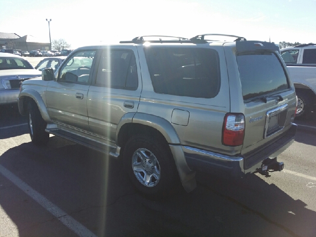 Toyota 4Runner 2002 photo 2