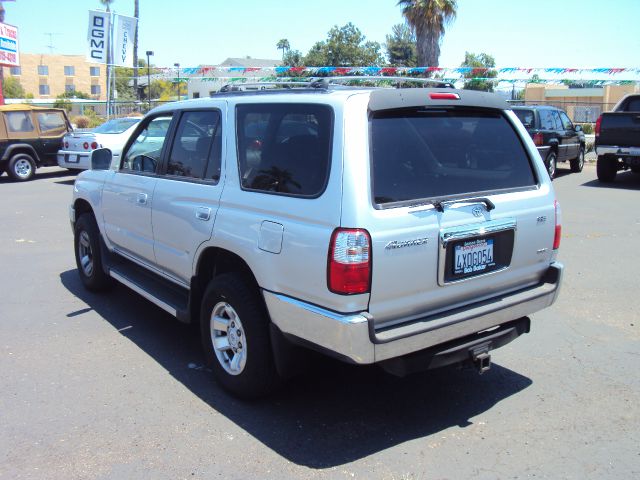 Toyota 4Runner 2002 photo 3