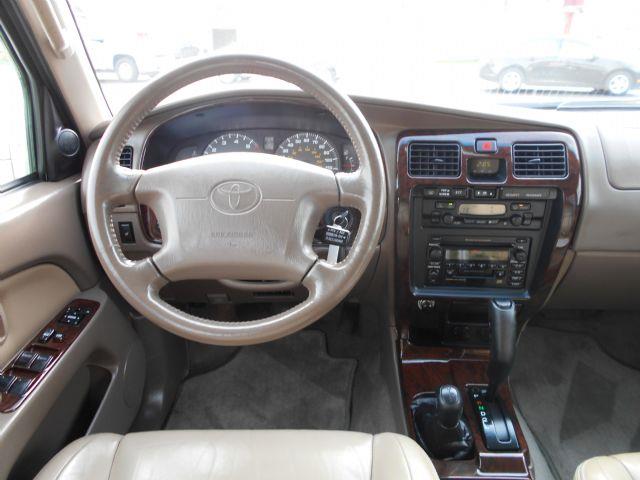 Toyota 4Runner 2002 photo 3