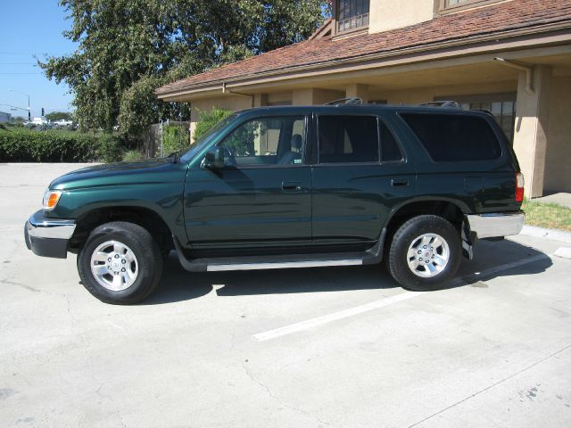 Toyota 4Runner 2002 photo 3