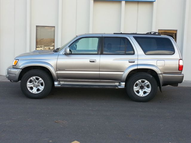 Toyota 4Runner 2002 photo 2