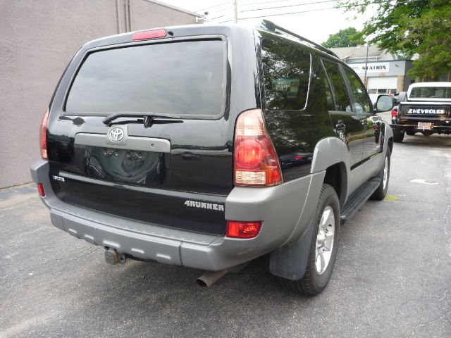 Toyota 4Runner 2003 photo 3