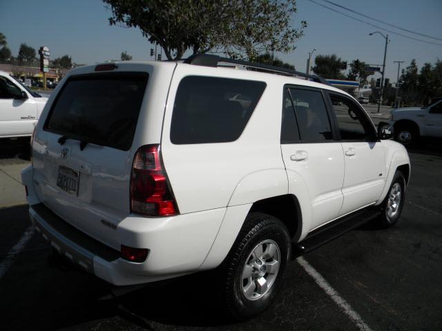 Toyota 4Runner 2004 photo 2