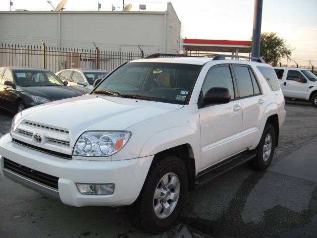 Toyota 4Runner LT Pickup 4D 8 Ft Sport Utility
