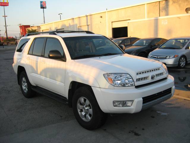 Toyota 4Runner 2004 photo 2