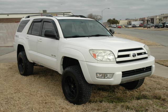 Toyota 4Runner 2004 photo 3