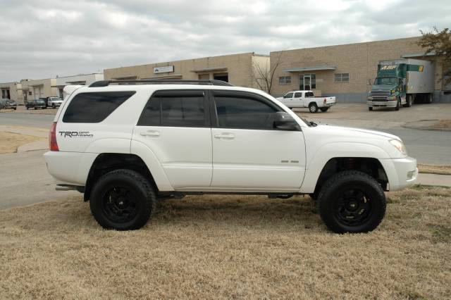 Toyota 4Runner 2004 photo 4