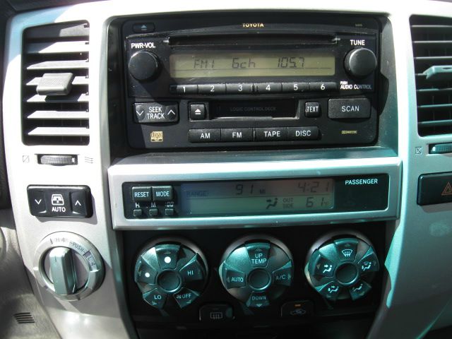 Toyota 4Runner 2004 photo 3