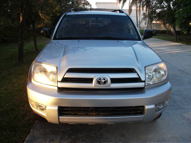 Toyota 4Runner 2004 photo 2
