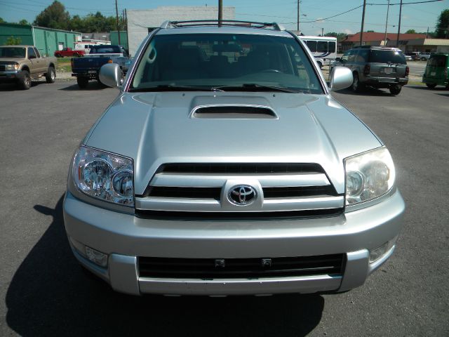 Toyota 4Runner 2004 photo 2