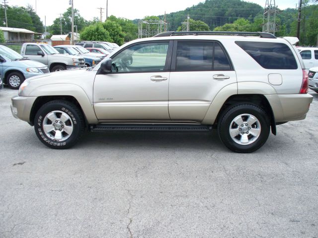 Toyota 4Runner 2004 photo 2