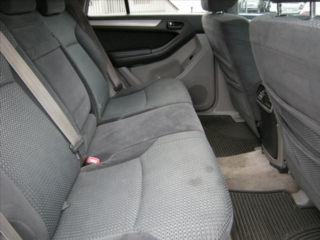 Toyota 4Runner 2004 photo 2