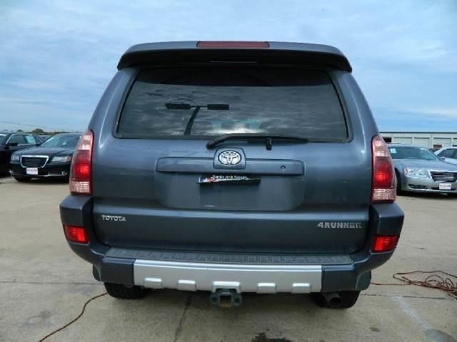 Toyota 4Runner 2004 photo 2