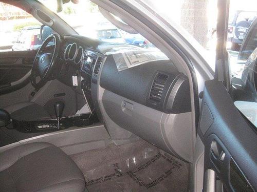 Toyota 4Runner 2004 photo 3