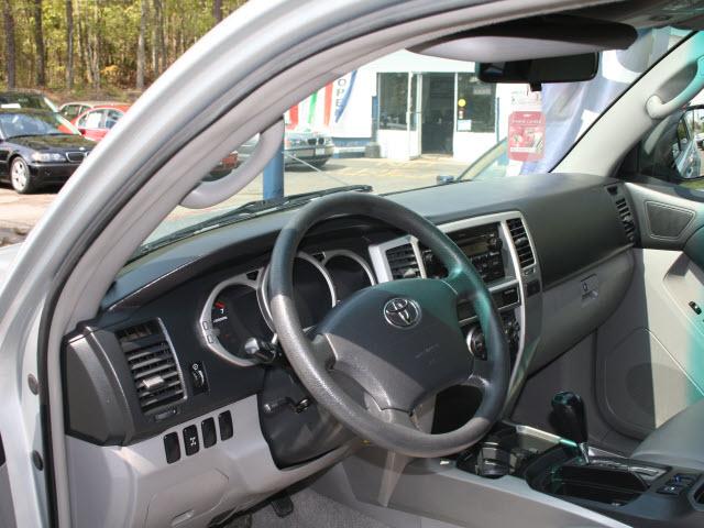 Toyota 4Runner 2004 photo 3