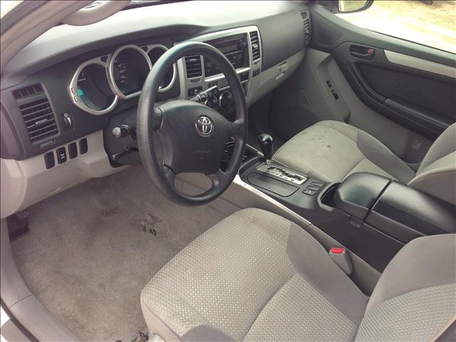 Toyota 4Runner 2004 photo 0