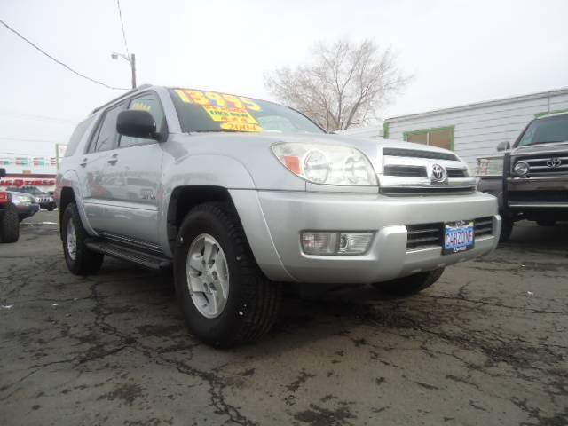 Toyota 4Runner 2004 photo 2
