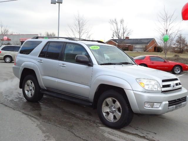 Toyota 4Runner 2004 photo 2