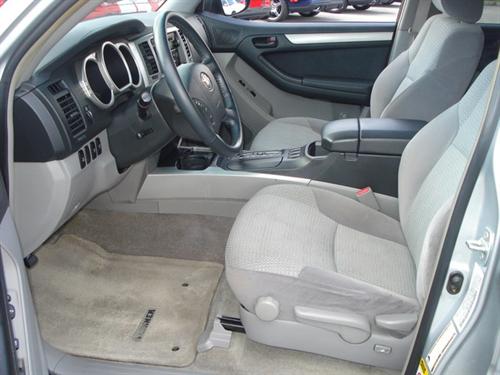 Toyota 4Runner 2004 photo 4