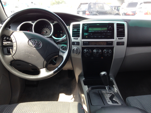 Toyota 4Runner 2004 photo 3