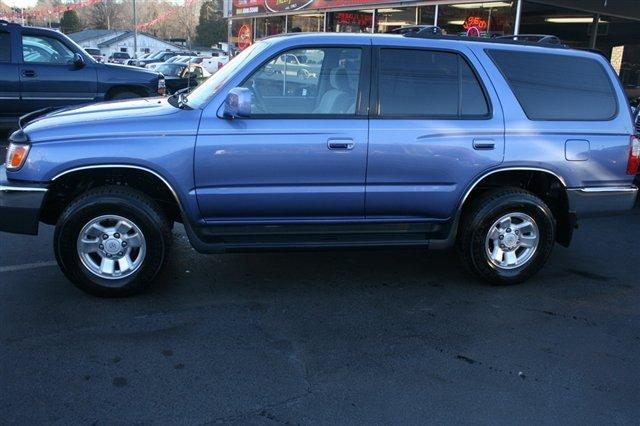 Toyota 4Runner 2004 photo 1