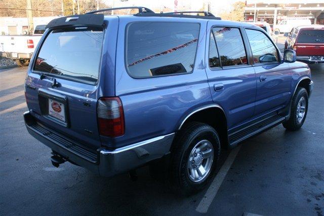 Toyota 4Runner 2004 photo 3