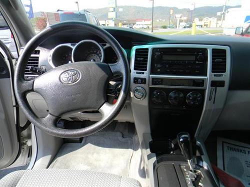 Toyota 4Runner 2004 photo 3