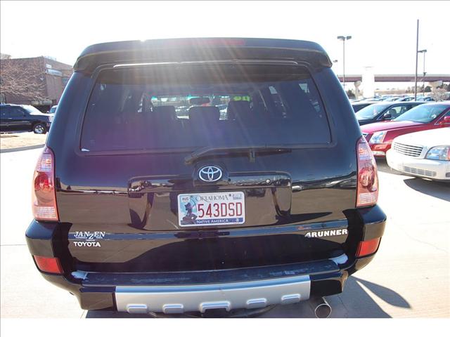 Toyota 4Runner 2004 photo 3