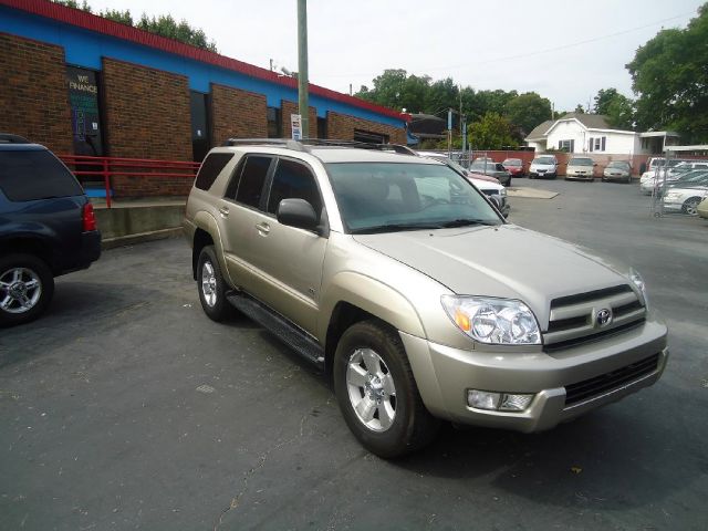 Toyota 4Runner 2004 photo 2