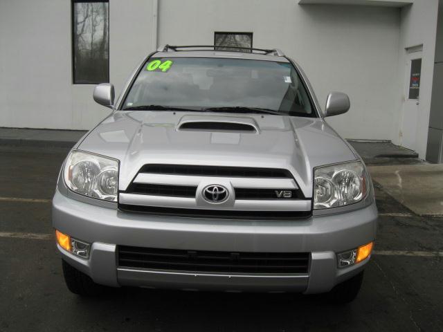 Toyota 4Runner 2004 photo 2