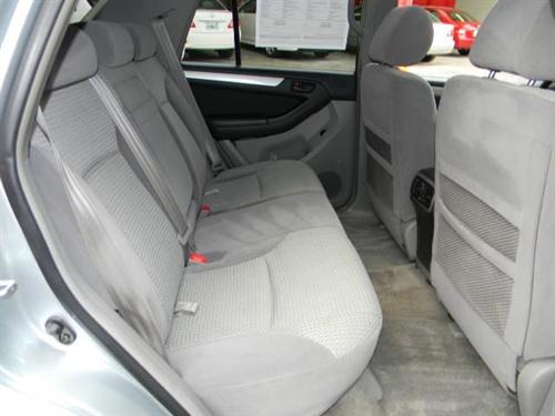 Toyota 4Runner 2004 photo 2