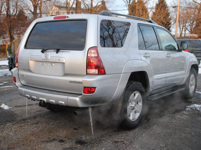 Toyota 4Runner 2004 photo 2