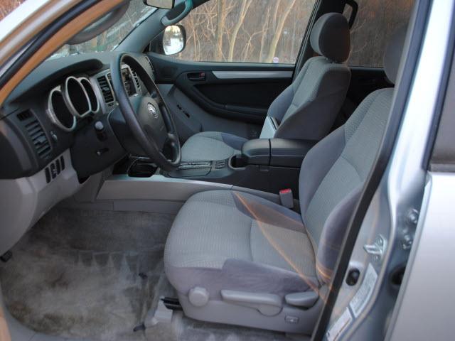 Toyota 4Runner 2004 photo 3