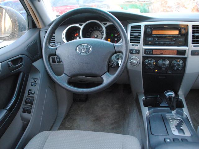 Toyota 4Runner 2004 photo 5