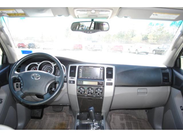 Toyota 4Runner 2005 photo 3