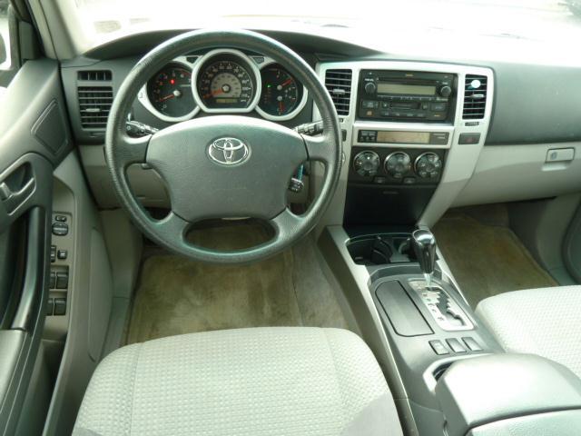 Toyota 4Runner 2005 photo 2