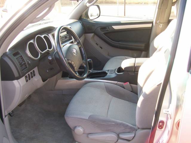 Toyota 4Runner 2005 photo 2