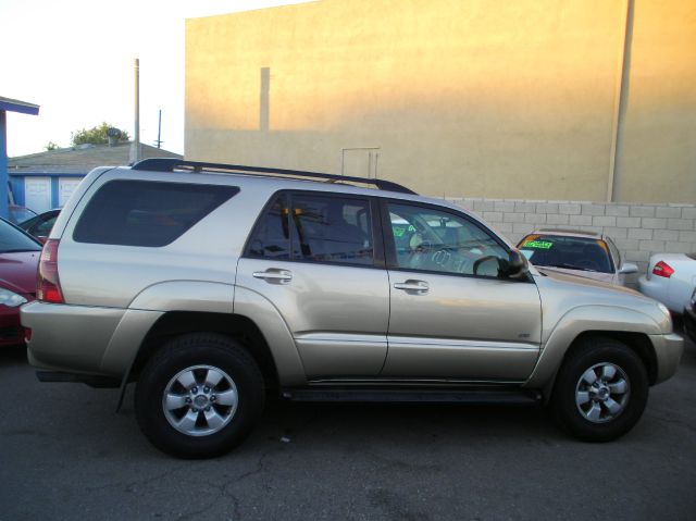 Toyota 4Runner 2005 photo 2