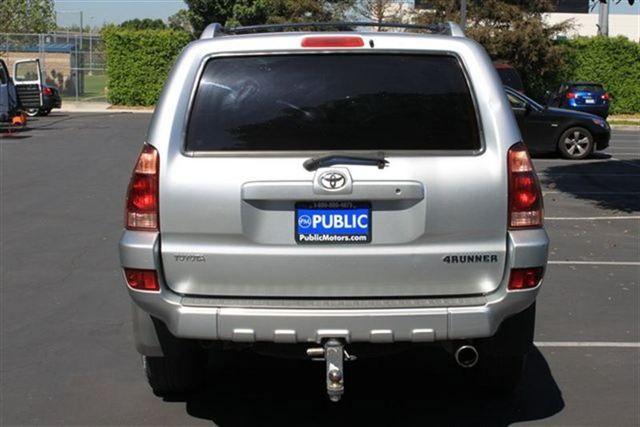 Toyota 4Runner 2005 photo 4