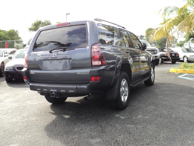 Toyota 4Runner 2005 photo 2