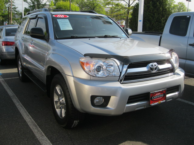 Toyota 4Runner 2006 photo 3