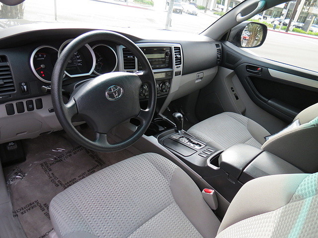 Toyota 4Runner 2006 photo 3