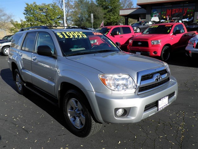 Toyota 4Runner 2006 photo 2