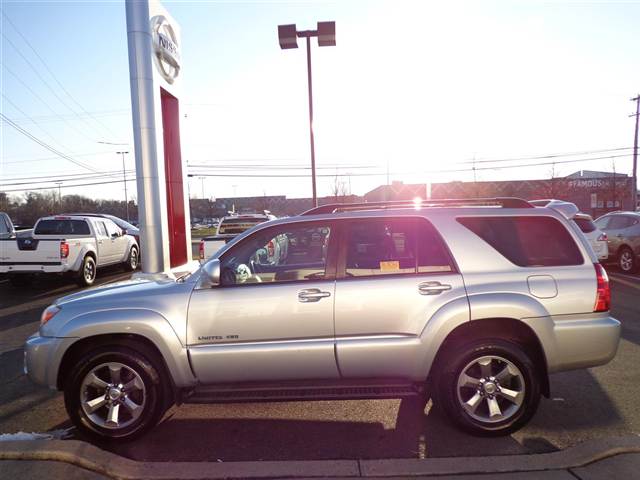 Toyota 4Runner 2006 photo 2