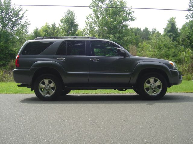 Toyota 4Runner 2007 photo 3