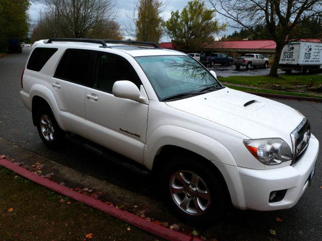 Toyota 4Runner 2008 photo 2
